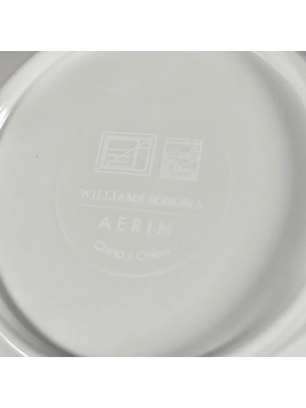 Williams Sonoma Aerin Fairfield Blue Floral Scalloped Melamine Dip Bowl 5.5